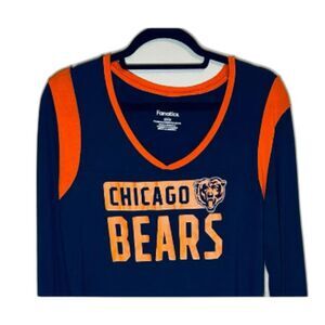 Women's NFL CHICAGO BEARS Long Sleeve V-neck Tshirt Sz Medium *READ*